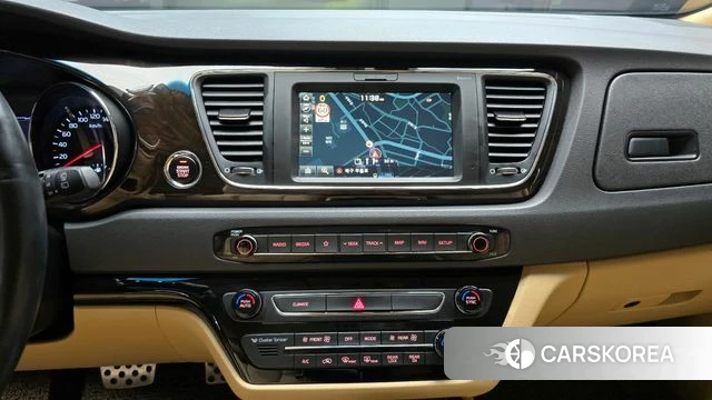 Kia The New Carnival 2018 Белый из Кореи, фото 5