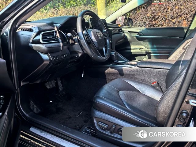 Toyota Camry 2023 Черный из Китая, фото 5