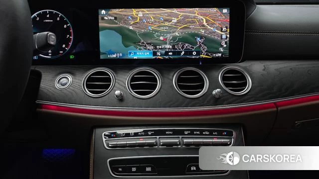 Mercedes-Benz E-Class W213 2023 Черный из Кореи, фото 5