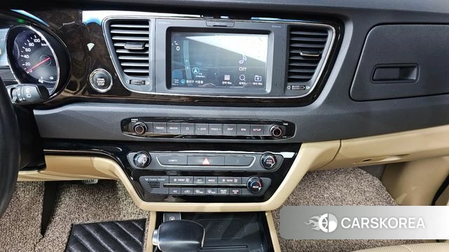 Kia The New Carnival 2018 Белый из Кореи, фото 5