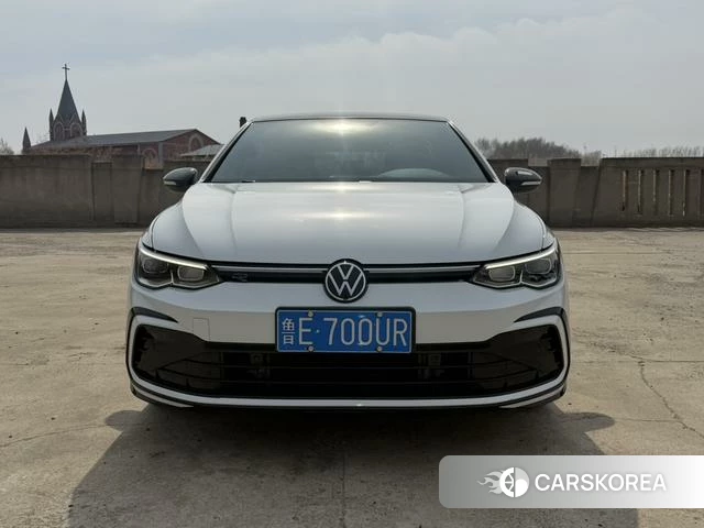 Volkswagen Golf 2022 Белый из Китая, фото 5