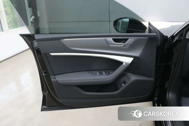 Audi A7L 2025 Черный из Китая, фото 5