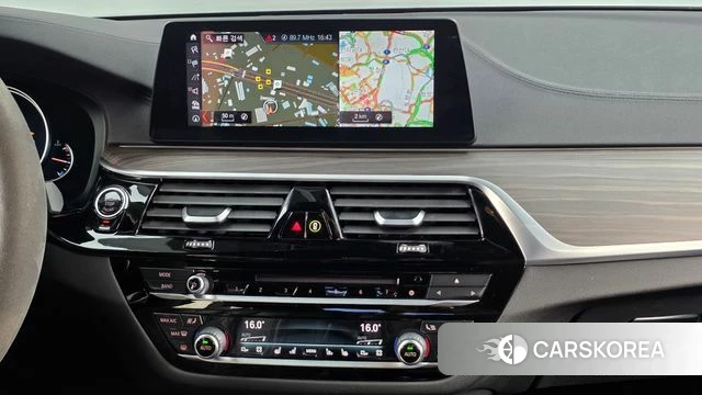 BMW 5 Series (G30) 2018 Черный из Кореи, фото 5
