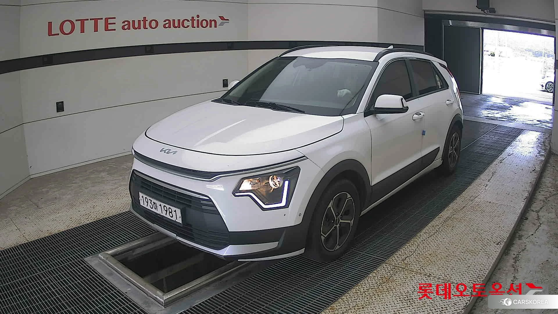 Kia Niro Hybrid 2022 Snow White Pearl (optional) из Кореи, фото 5