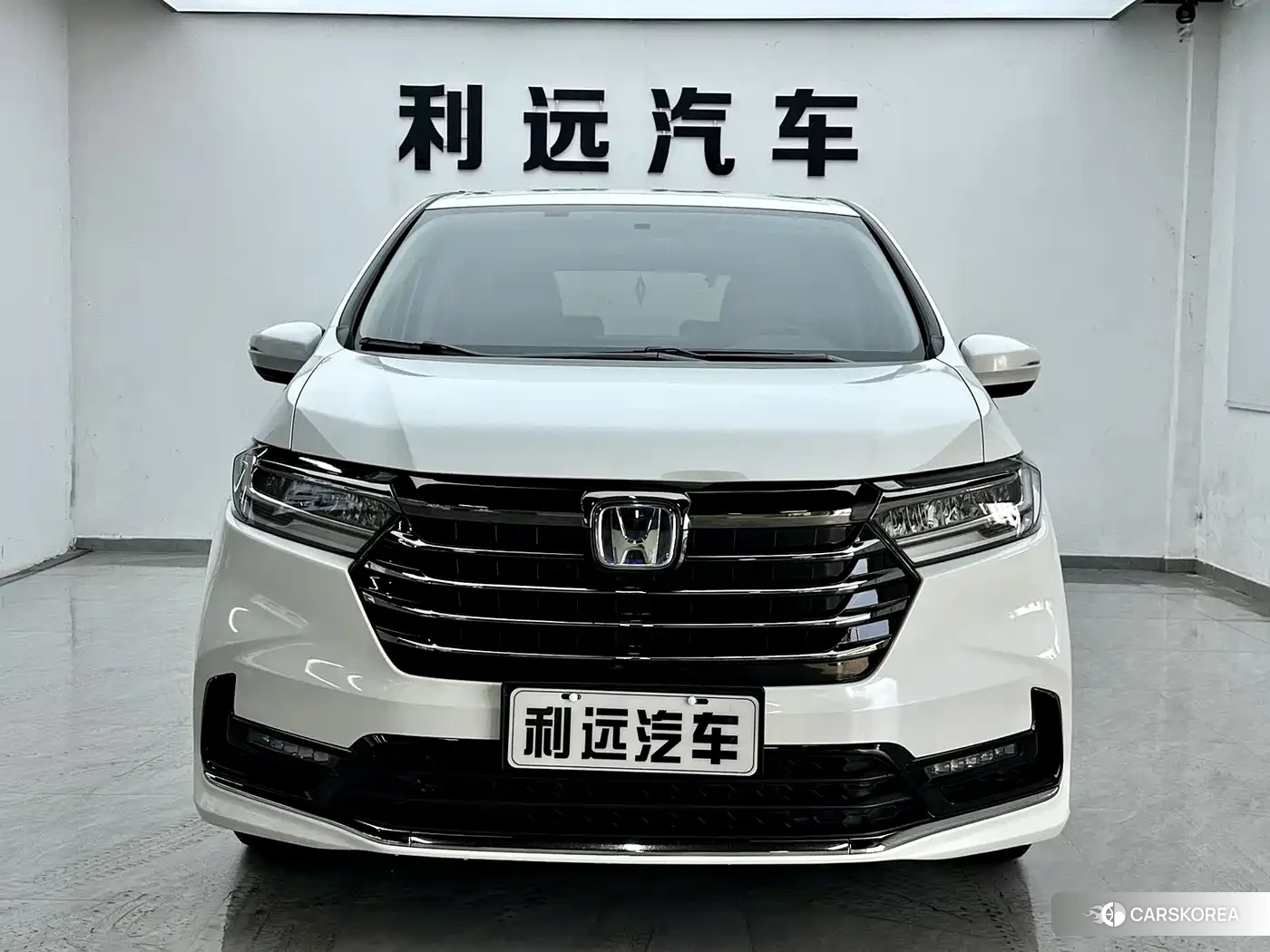 Honda Odyssey 2024 Белый из Китая, фото 5