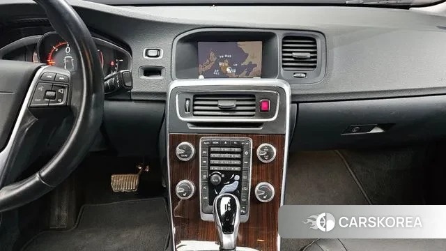 Volvo S60 2018 Белый из Кореи, фото 5