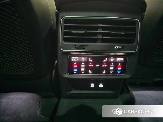 Audi Q7 (4M) 2025 Черный из Кореи, фото 5