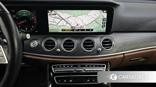 Mercedes-Benz E-Class W213 2023 Черный из Кореи, фото 5