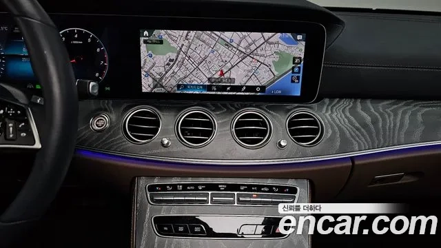 Mercedes-Benz E-Class W213 2023 Белый из Кореи, фото 5