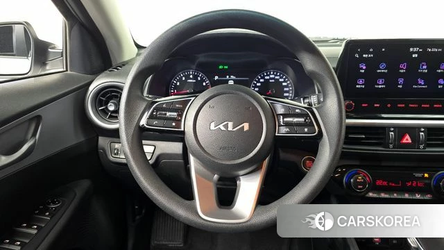 Kia The New K3 2nd generation 2022 Белый из Кореи, фото 5