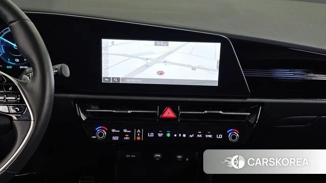 Kia Di Ol Nu Niro 2022 Белый из Кореи, фото 5