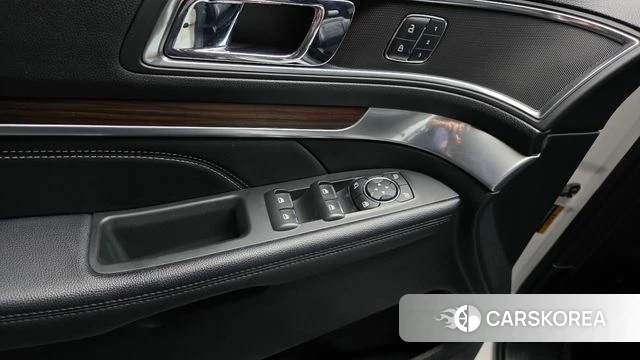 Ford Explorer 2018 Белый из Кореи, фото 5