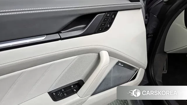 Porsche 911(992) 2025 Серый из Кореи, фото 5