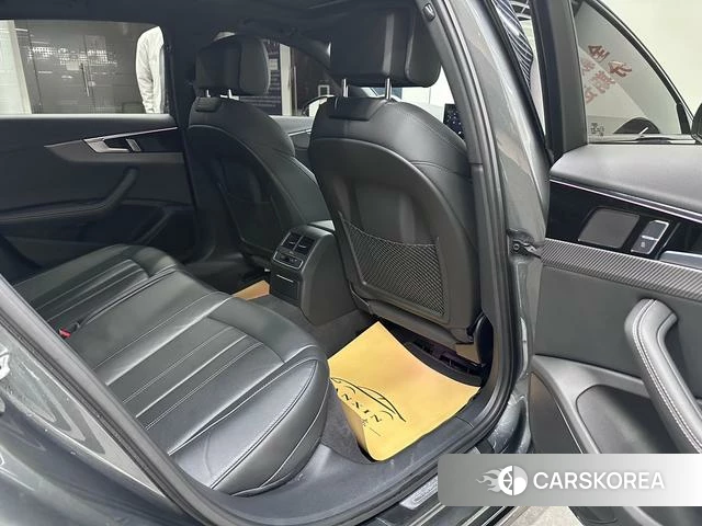 Audi A4L 2024 Темно-серый из Китая, фото 5