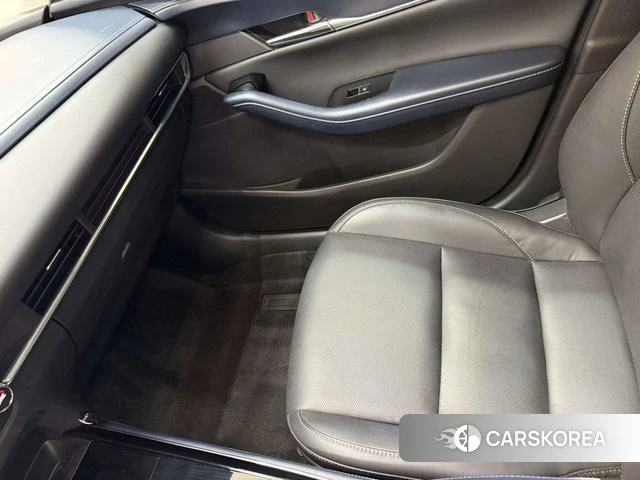 Mazda CX-30 2022 Темно-серый из Китая, фото 5