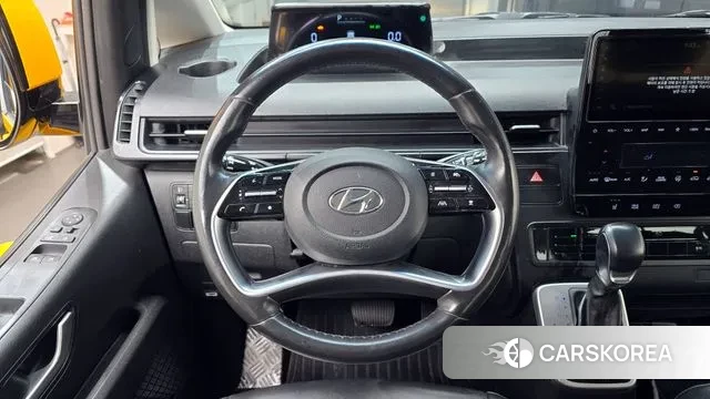 Hyundai Staria 2021 Желтый из Кореи, фото 5