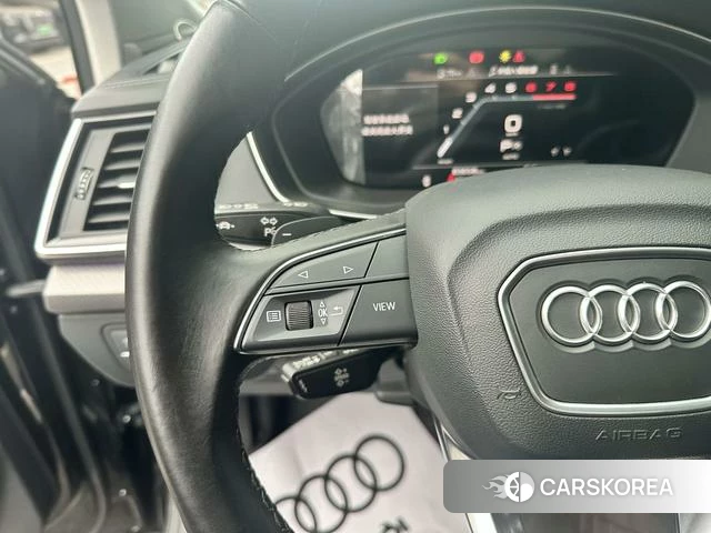 Audi Q5L 2021 Черный из Китая, фото 5
