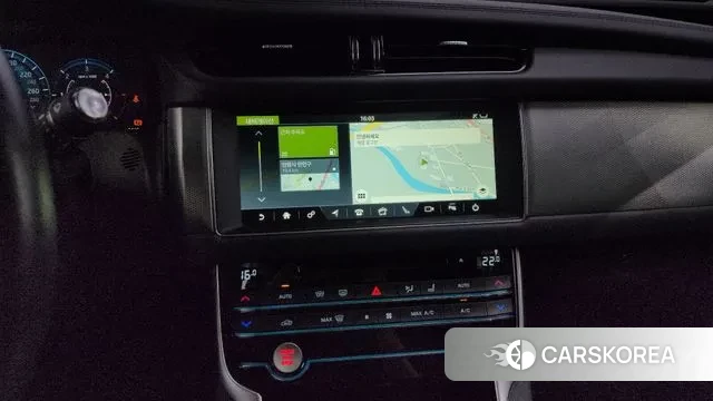Jaguar XF (X260) 2018 Черный из Кореи, фото 5