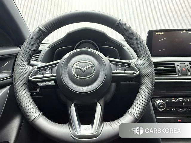 Mazda CX-4 2023 Красный из Китая, фото 5