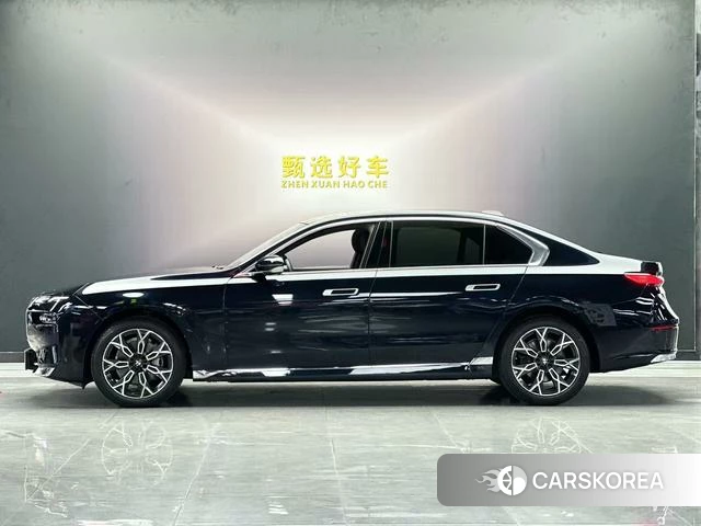 BMW 7 series 2023 Черный из Китая, фото 5