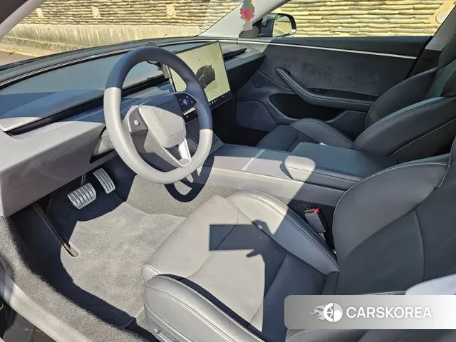 Tesla Model 3 2024 Черный из Кореи, фото 5