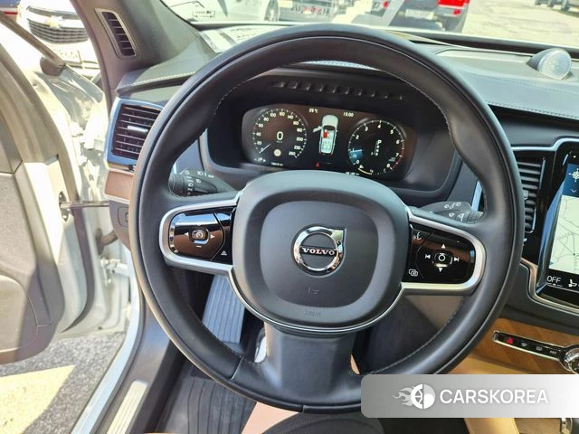 Volvo XC90 second Generation 2019 Белый из Кореи, фото 5