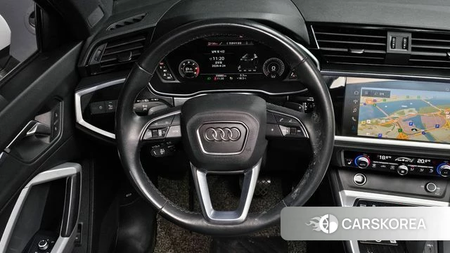 Audi Q3 (F3) 2023 Белый из Кореи, фото 5