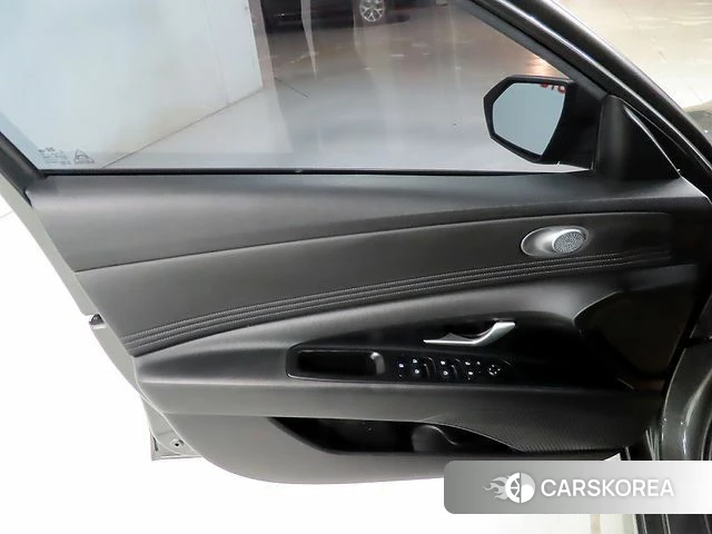 Hyundai Avante (CN7) 2022 Серебристо-серый из Кореи, фото 5