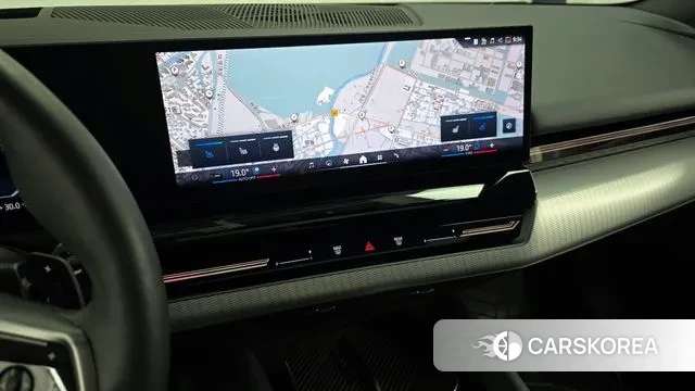 BMW 5 Series (G60) 2023 Черный из Кореи, фото 5