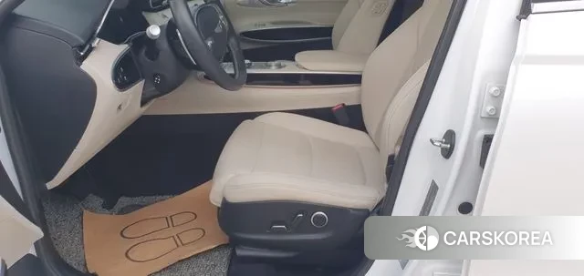 Genesis GV70 2021 Жемчужный цвет из Кореи, фото 5