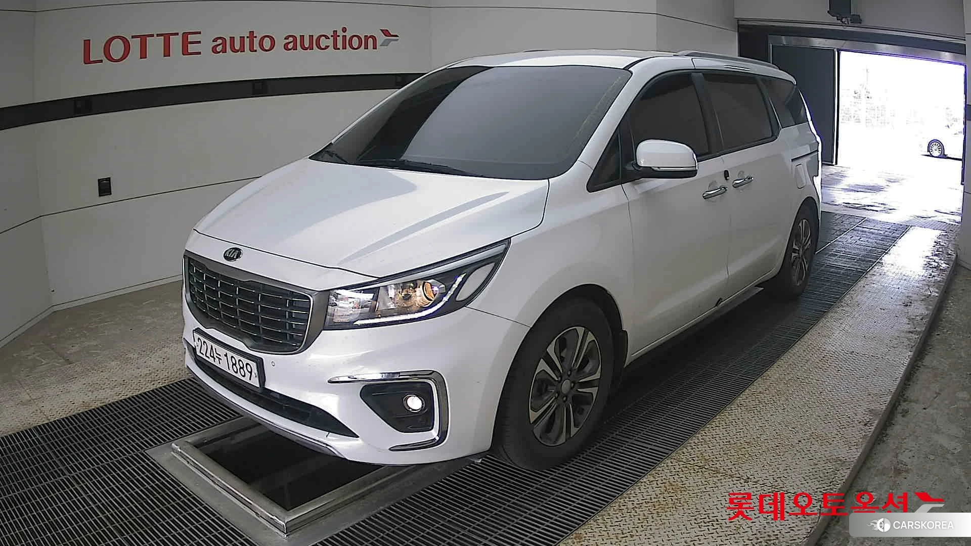 Kia Carnival 2019 Белый из Кореи, фото 5