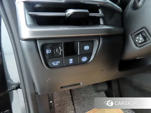 Hyundai Grandeur Hybrid (GN7) 2023 Серебристо-серый из Кореи, фото 5