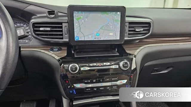 Ford Explorer 6th Generation 2021 Белый из Кореи, фото 5