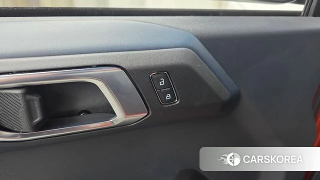 Ford Bronco 6th Generation 2024 Белый из Кореи, фото 5