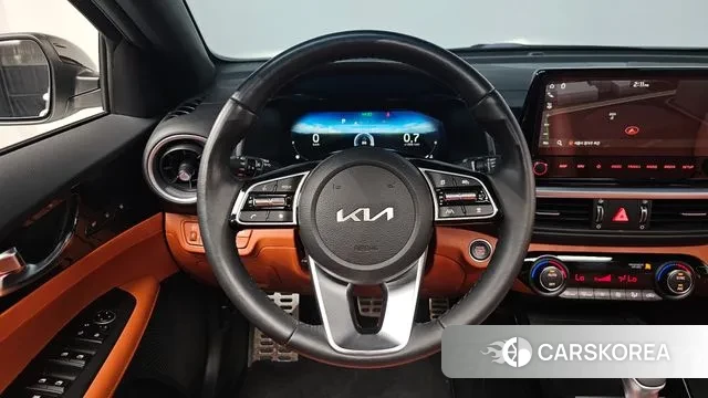 Kia The New K3 2nd generation 2023 Белый из Кореи, фото 5