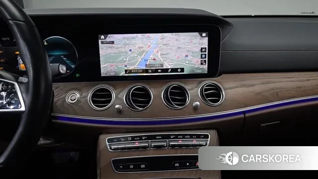 Mercedes-Benz E-Class W213 2023 Черный из Кореи, фото 5