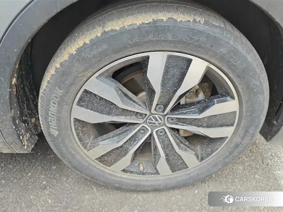 Volkswagen Tiguan L 2021 Silver/gray из Китая, фото 5
