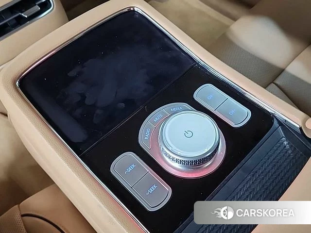 Genesis G90 (RS4) 2022 Черный из Кореи, фото 5