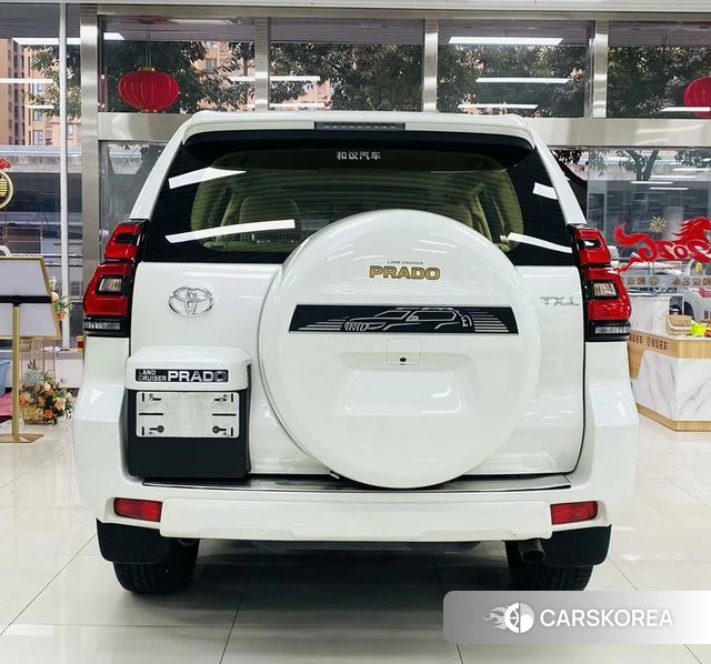 Toyota Prado (imported) 2023 Белый из Китая, фото 5