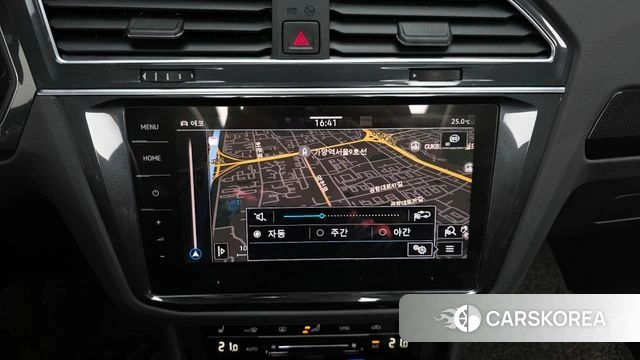 Volkswagen Tiguan second Generation 2022 Белый из Кореи, фото 5