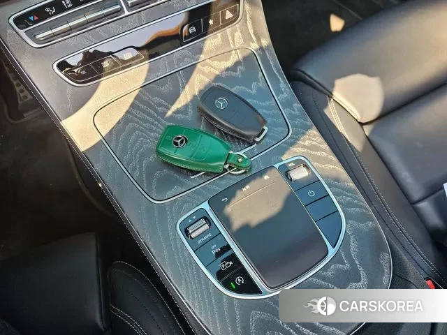 Mercedes-Benz E-Class W213 2020 Белый из Кореи, фото 5