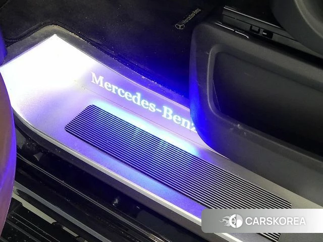 Mercedes-Benz V-Class 2023 Черный из Кореи, фото 5