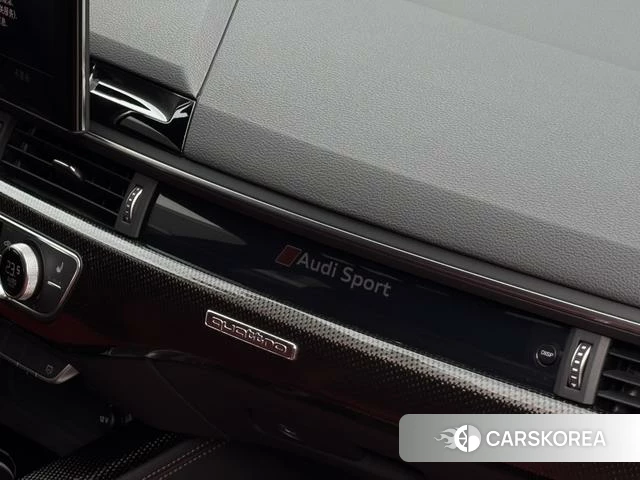 Audi S4 2021 Серебристо-серый из Китая, фото 5