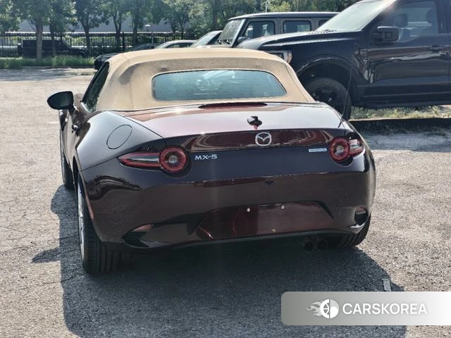 Mazda MX-5 2025 Красный из Китая, фото 5