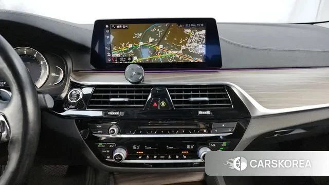 BMW 5 Series (G30) 2019 Черный из Кореи, фото 5