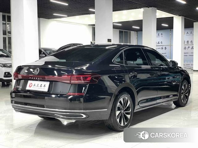 Volkswagen Passat 2023 Черный из Китая, фото 5