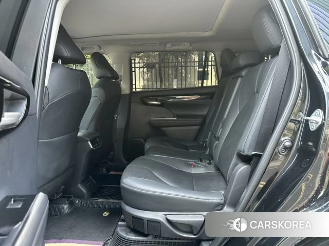 Toyota Highlander 2023 Черный из Китая, фото 5