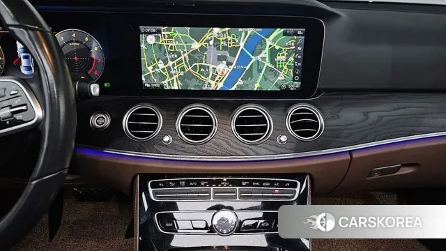 Mercedes-Benz E-Class W213 2019 Черный из Кореи, фото 5