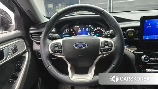 Ford Explorer 6th Generation 2023 Черный из Кореи, фото 5