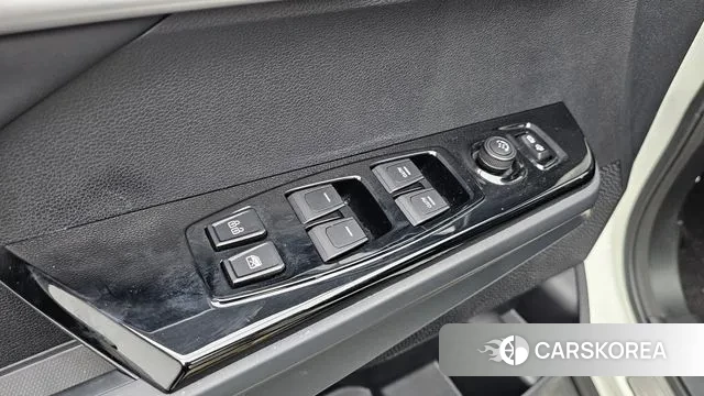 Ssangyong Torres EVX 2024 Белый из Кореи, фото 5